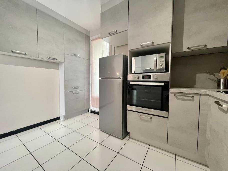 Duplex 70M2 - Vue Cite Medievale - Parking Gratuit Carcassonne Exterior photo