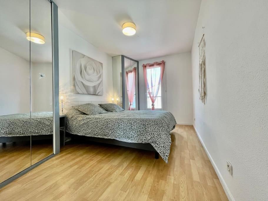 Duplex 70M2 - Vue Cite Medievale - Parking Gratuit Carcassonne Exterior photo